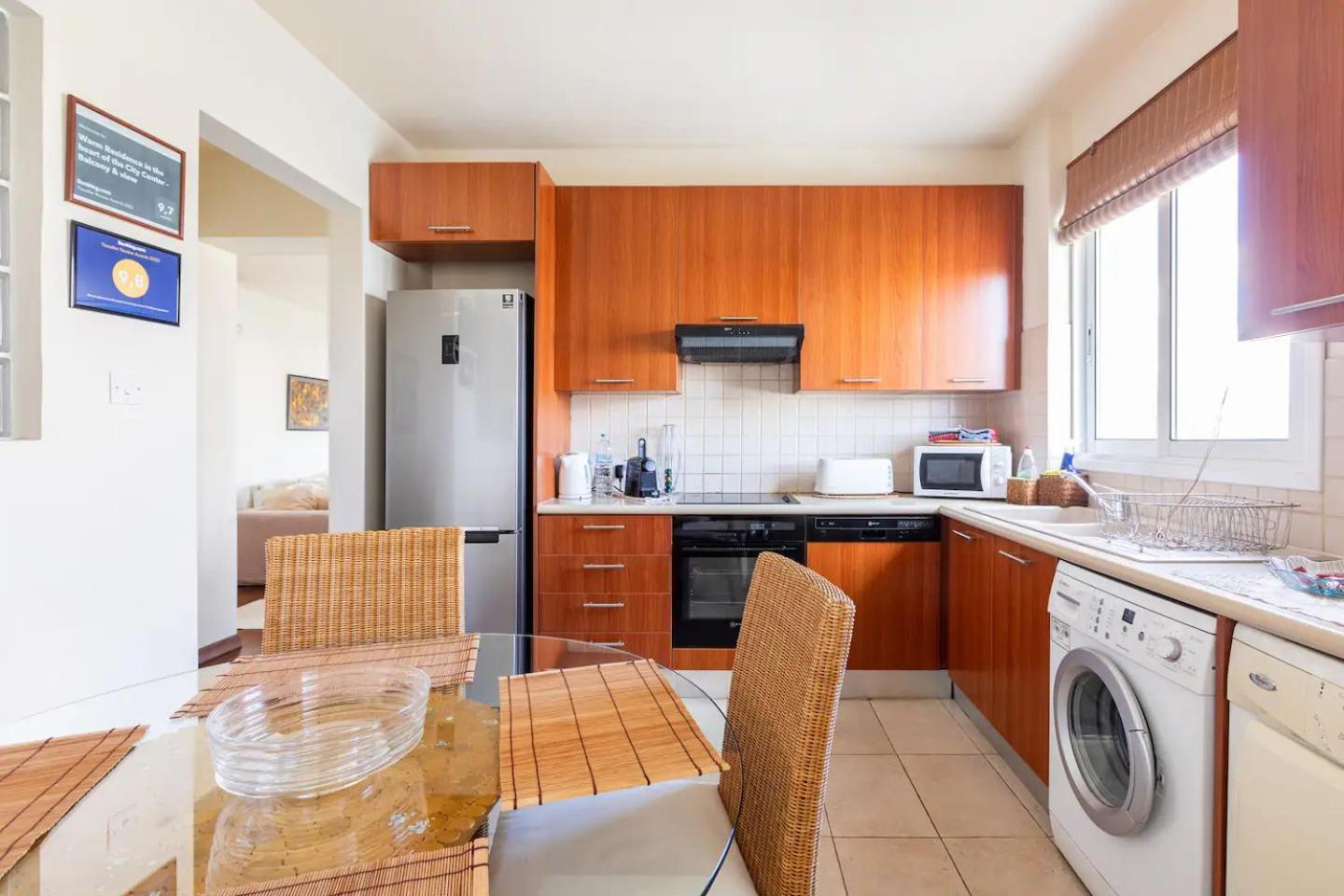 Warm Residence In The Heart Of The City Center - Balcony & View Nicosia Exterior photo
